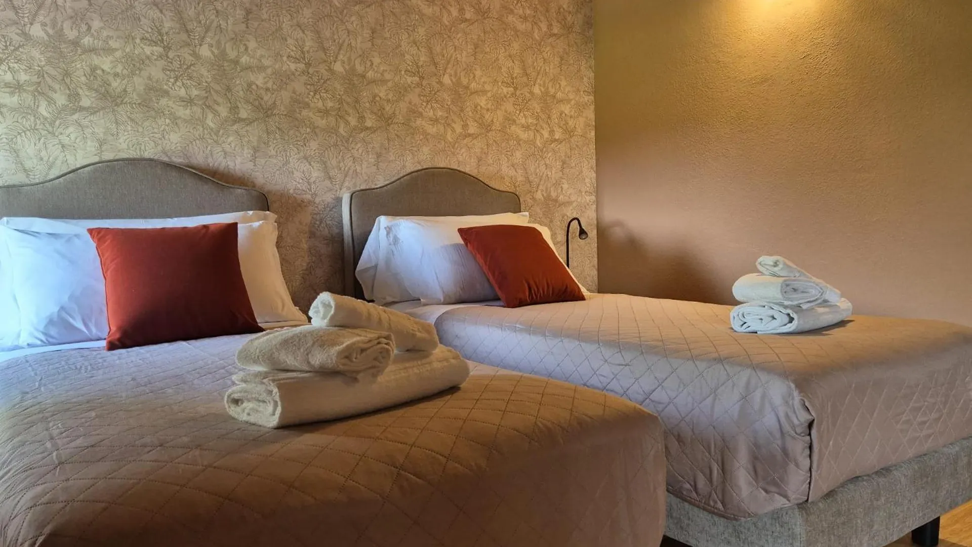 Il Bivio Hotel Correggi Guest house